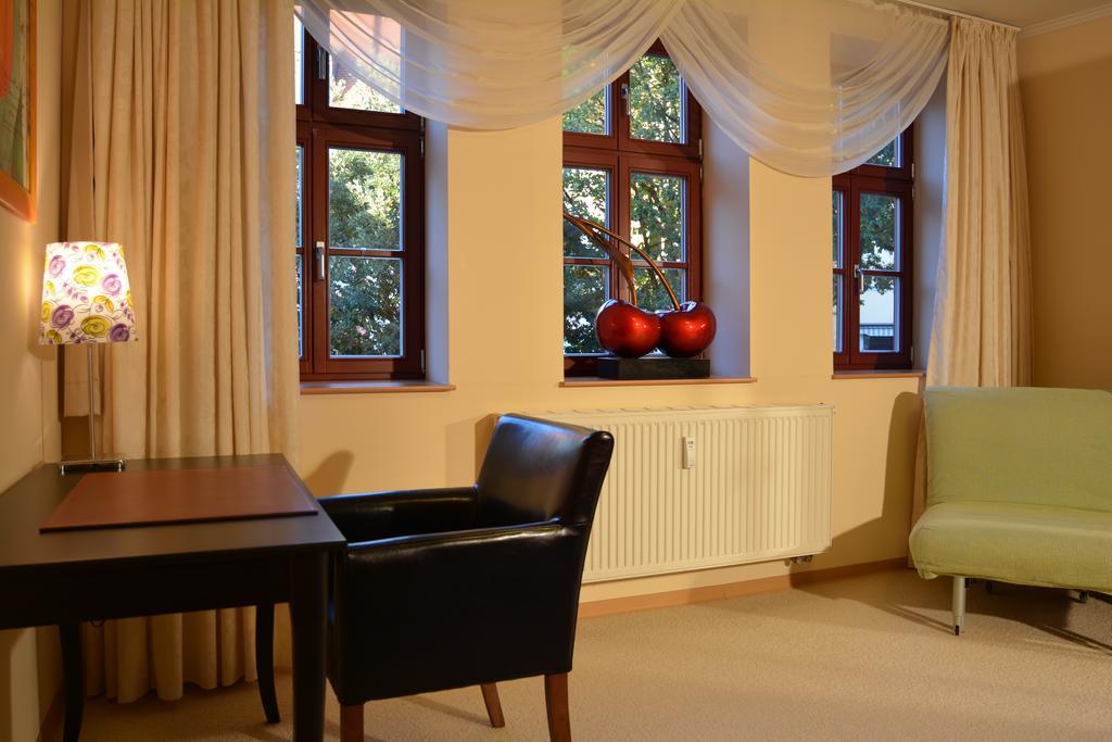 Ferienwohnung Domschatz Naumburg  Kamer foto